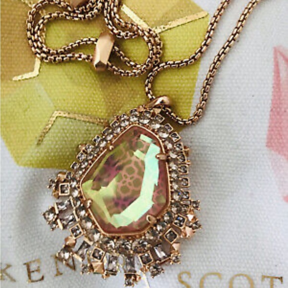 ✰Kendra Scott Daenerys Gold Long Pendant Necklace in Gold Dichroic - Picture 6 of 7